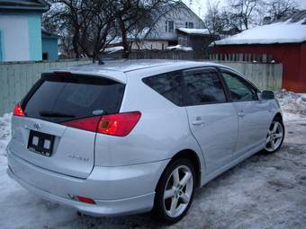 2002 Toyota Caldina Photos