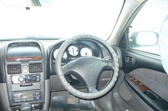 2002 Toyota Caldina Pictures