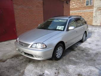 2002 Toyota Caldina Pictures