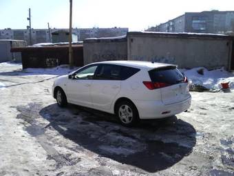 2002 Toyota Caldina Photos