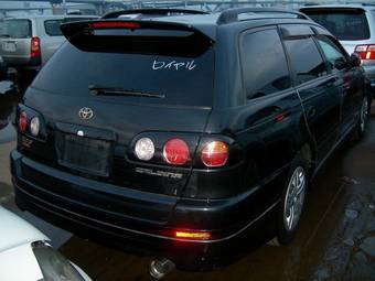 2002 Toyota Caldina Pictures