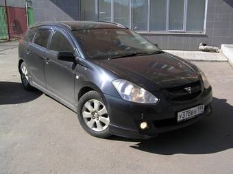 2002 Toyota Caldina Photos