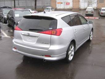 2002 Toyota Caldina Photos