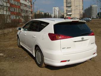 2002 Toyota Caldina Photos