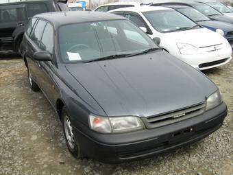 2002 Toyota Caldina Pictures