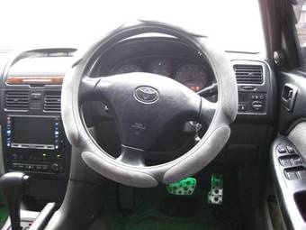 2002 Toyota Caldina Photos