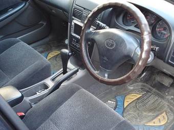 2002 Toyota Caldina Photos