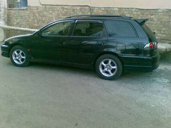 2002 Toyota Caldina Photos
