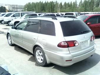 2002 Toyota Caldina Photos