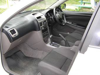 2002 Toyota Caldina Pictures