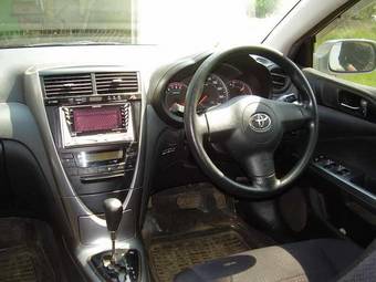 2002 Toyota Caldina Photos