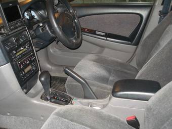 2002 Toyota Caldina Pics