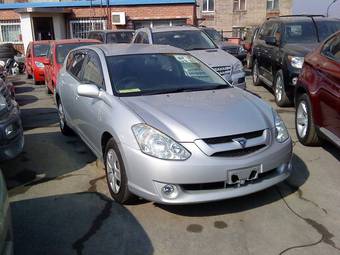 2002 Toyota Caldina Photos