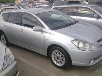 2002 Toyota Caldina Photos