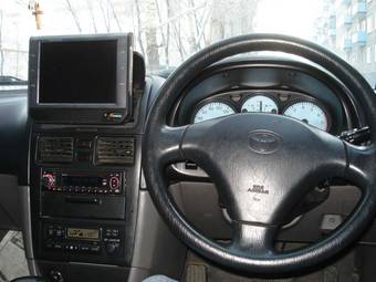 2002 Toyota Caldina Photos