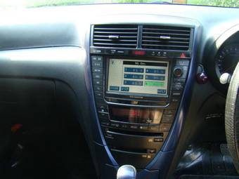 2002 Toyota Caldina Images