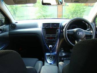 2002 Toyota Caldina Pics