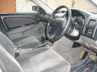 2002 Toyota Caldina Pictures