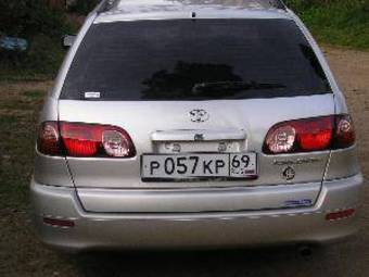 2002 Toyota Caldina Photos