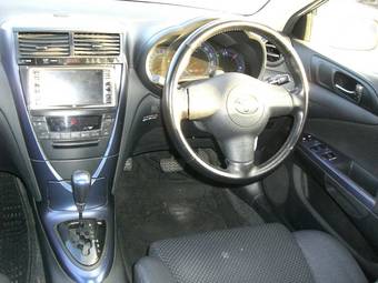 2002 Toyota Caldina Pictures