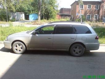 2002 Toyota Caldina Photos