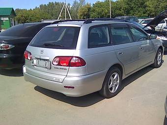 2002 Toyota Caldina Photos