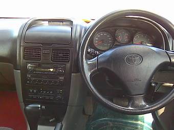 2002 Toyota Caldina Photos