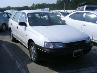 2002 Toyota Caldina Pictures