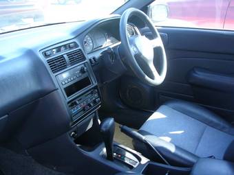 2002 Toyota Caldina Photos