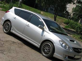 2002 Toyota Caldina Photos