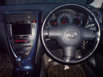 2002 Toyota Caldina Photos