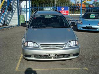 2002 Toyota Caldina Photos