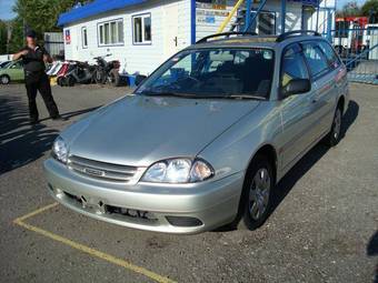 2002 Toyota Caldina Photos