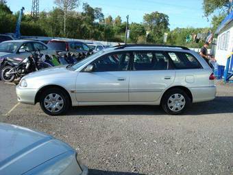 2002 Toyota Caldina Pictures