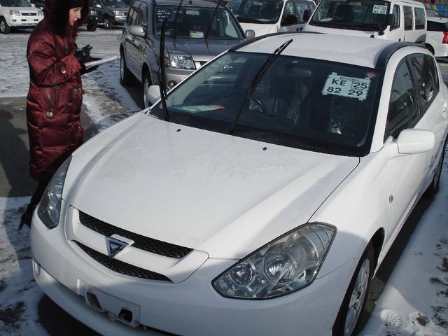 2003 Toyota Caldina