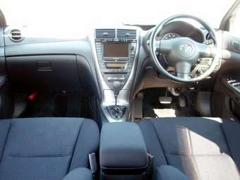 2003 Toyota Caldina Photos