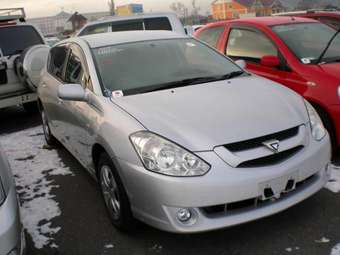 2003 Toyota Caldina Photos