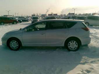2003 Toyota Caldina Pics