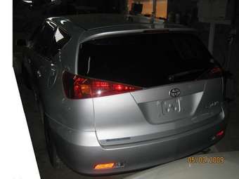 2003 Toyota Caldina Pictures