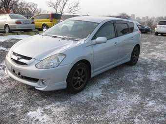2003 Toyota Caldina Photos