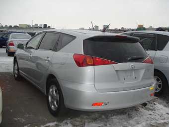 2003 Toyota Caldina Pictures