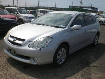 2003 Toyota Caldina Pictures