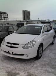 2003 Toyota Caldina Pictures