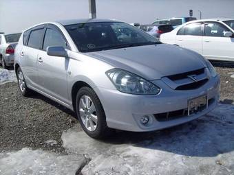 2003 Toyota Caldina Photos