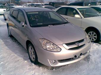 2003 Toyota Caldina Photos