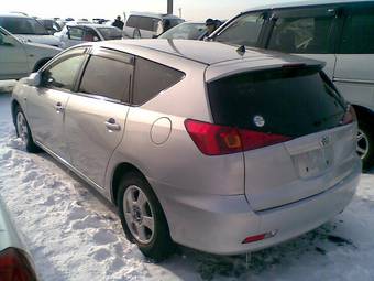 2003 Toyota Caldina Photos