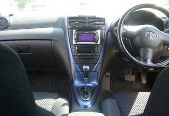 2003 Toyota Caldina Photos