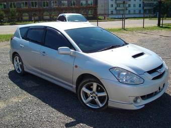 2003 Toyota Caldina Photos