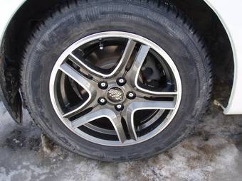 2003 Toyota Caldina Photos