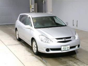 2003 Toyota Caldina Photos